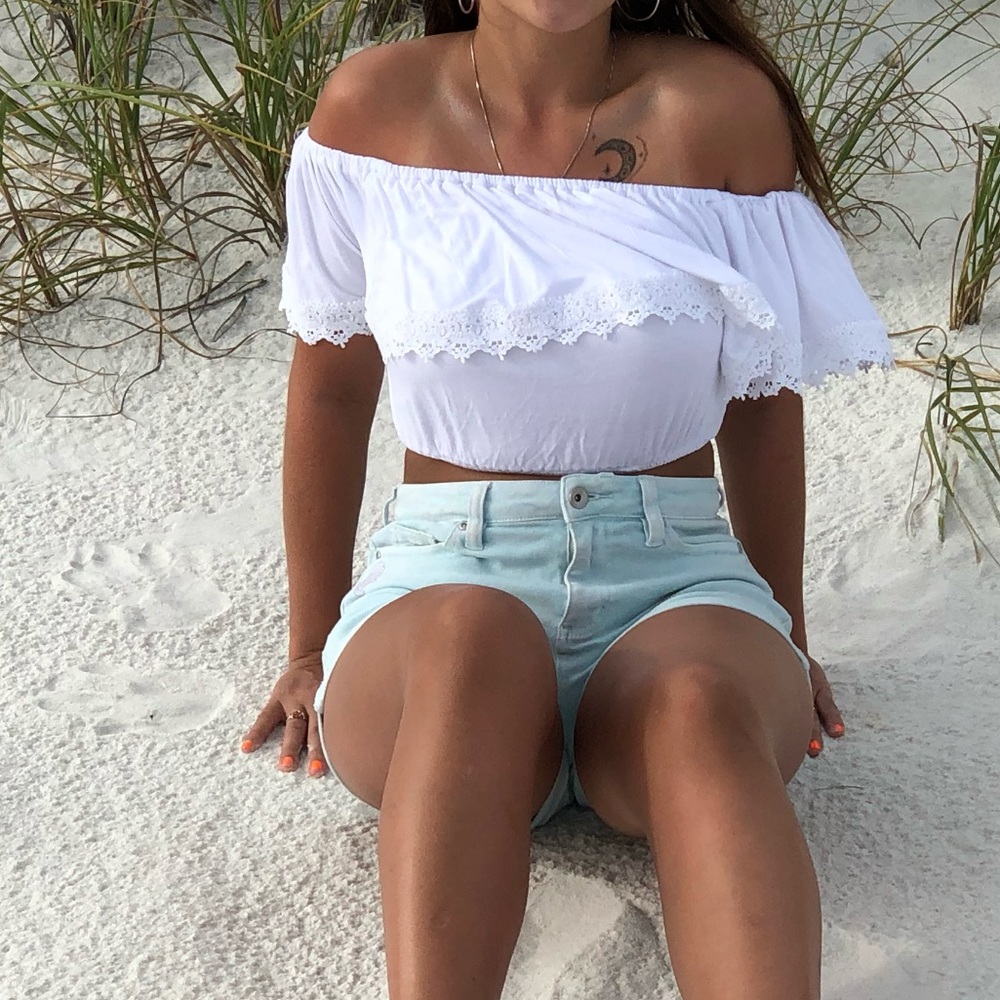 White crop top
